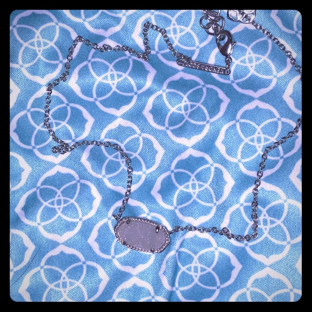 Kendra Scott Necklace!
